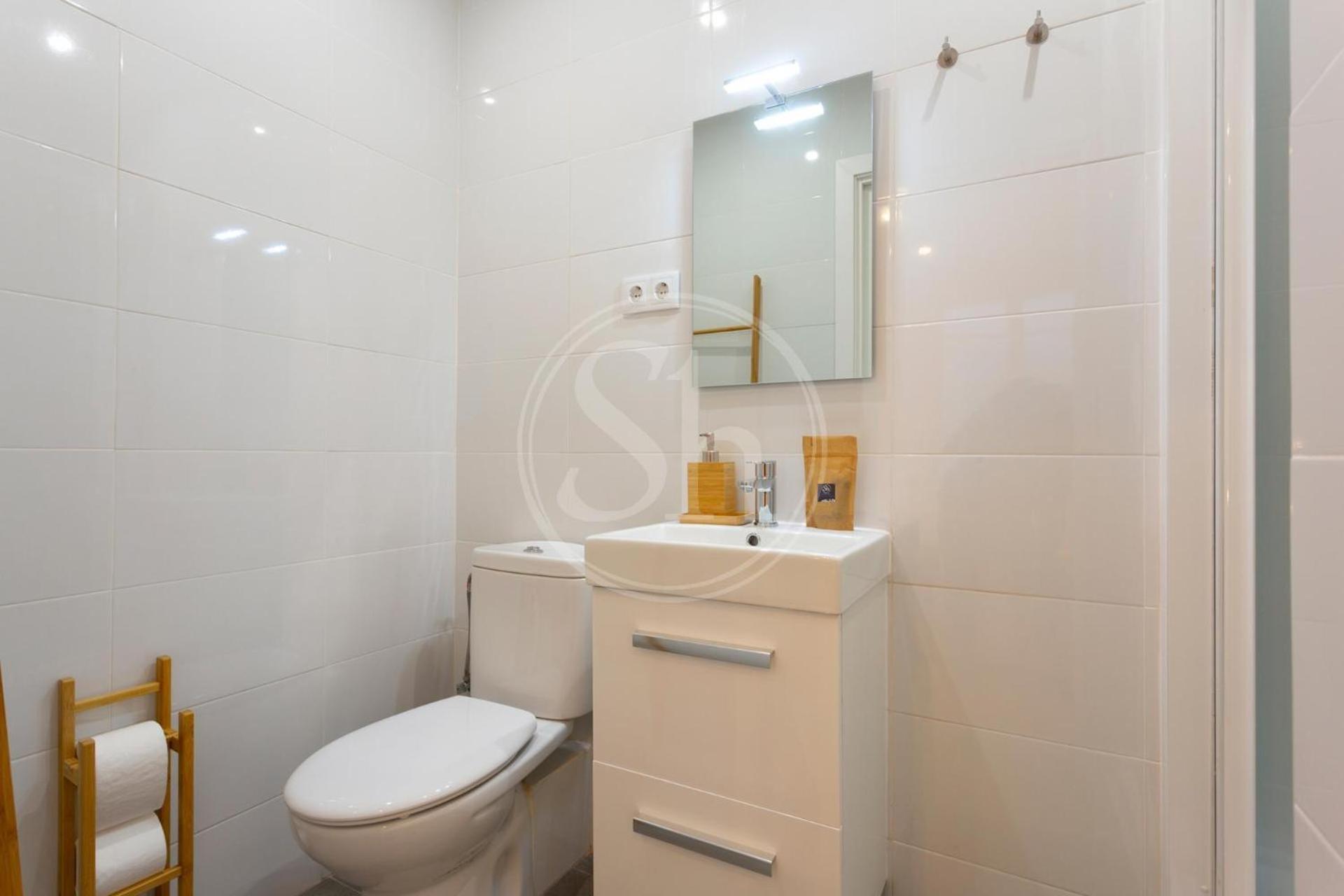 Comodo Apartamento Para 5 Barcelona Eksteriør billede
