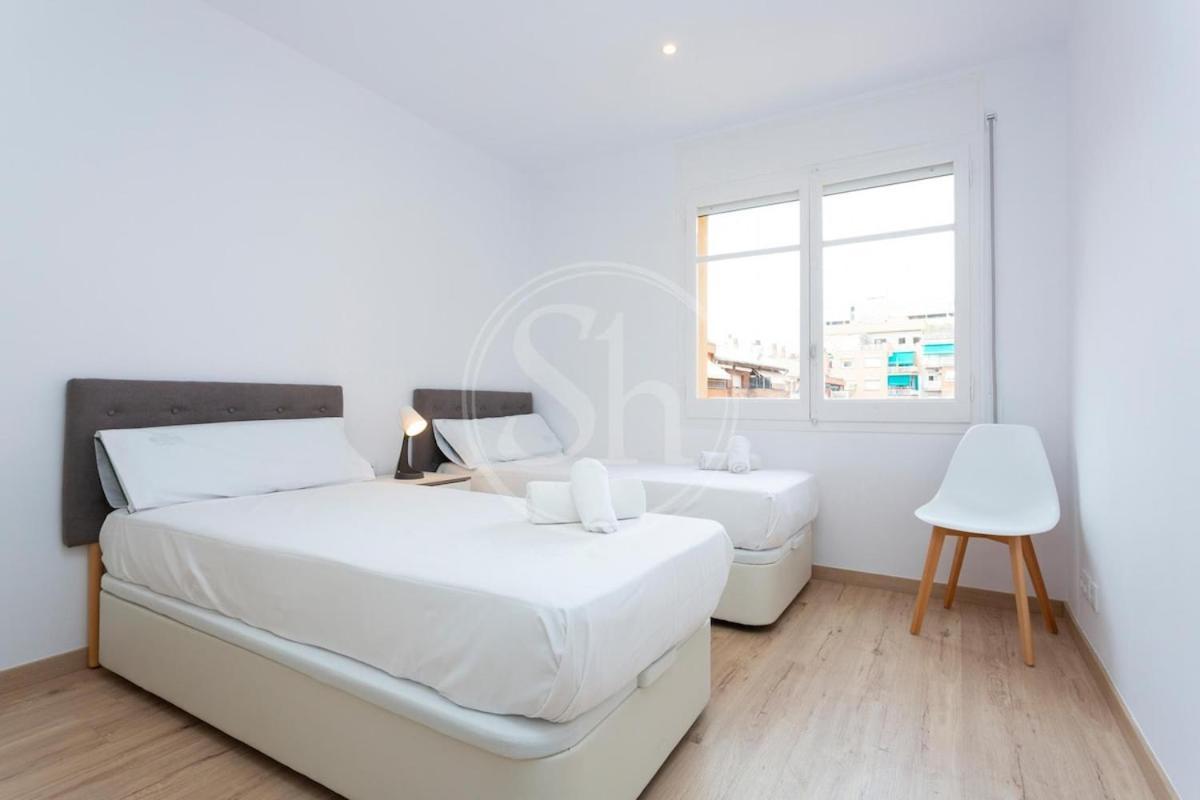 Comodo Apartamento Para 5 Barcelona Eksteriør billede